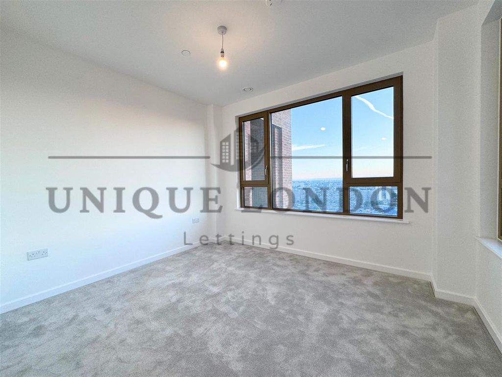 Property photo 3 of 12 279.Png
