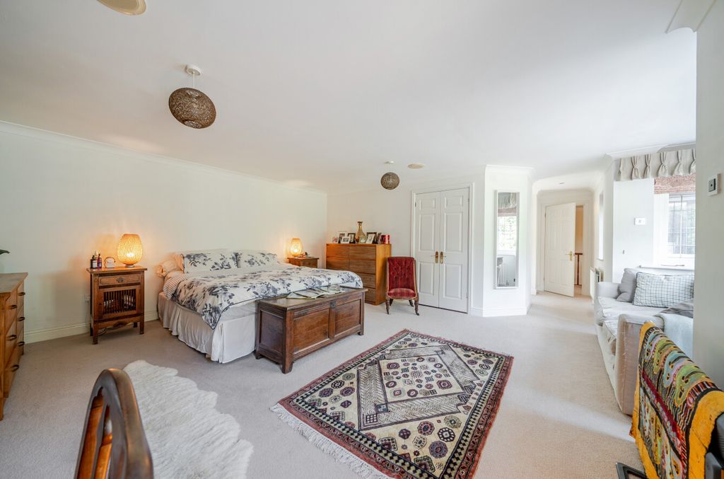 Property photo 3 of 22 1511612-3-6A8F2ee...
