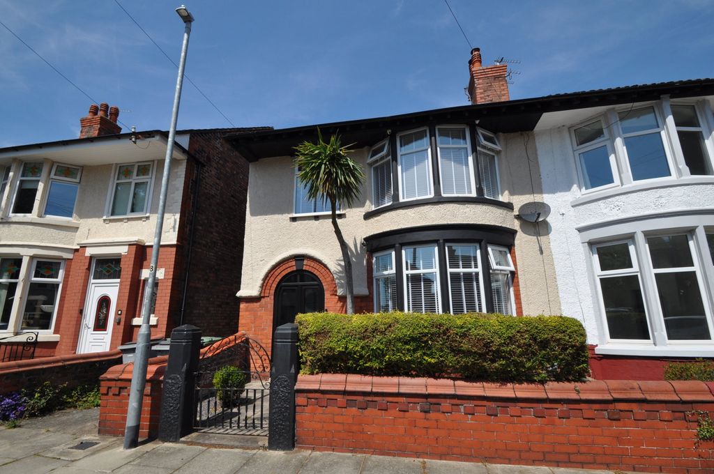Property photo 1 of 37