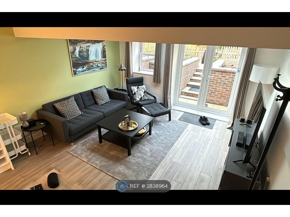 Property photo 1 of 10 Living Area