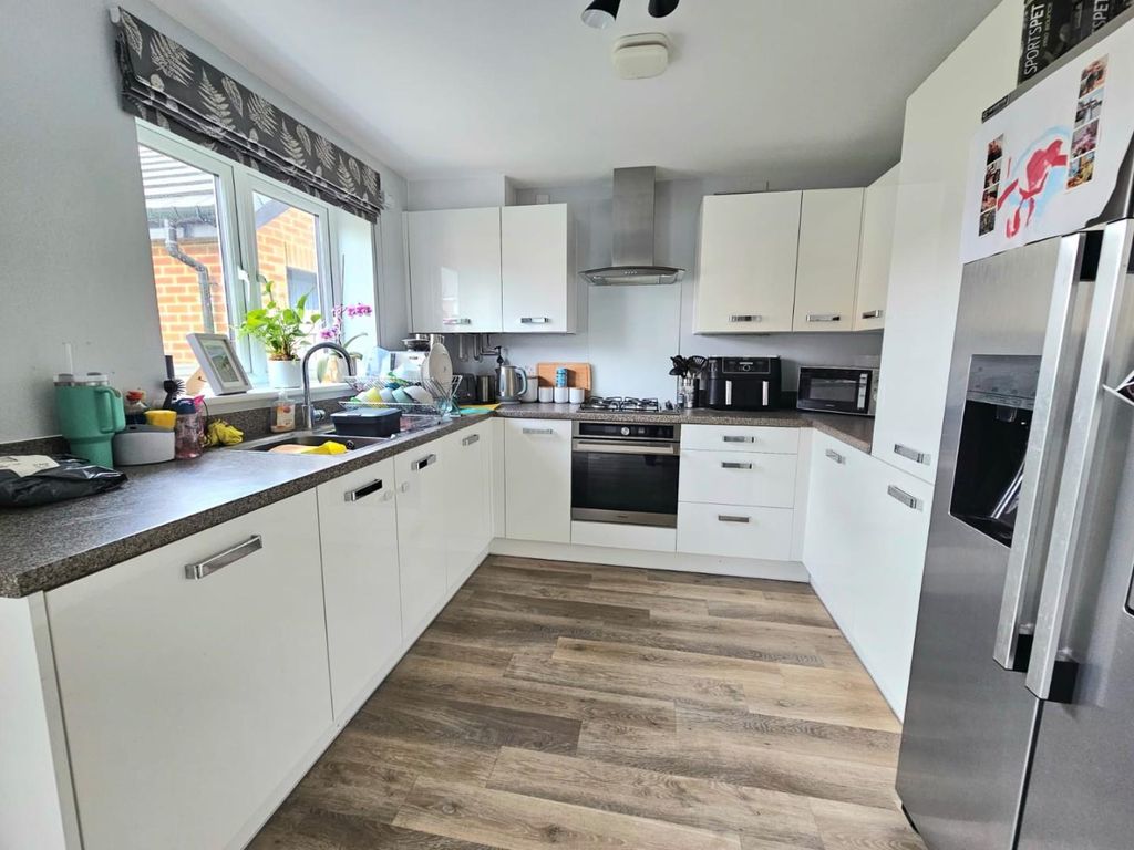 Property photo 2 of 21 Vrvv4706.Jpg