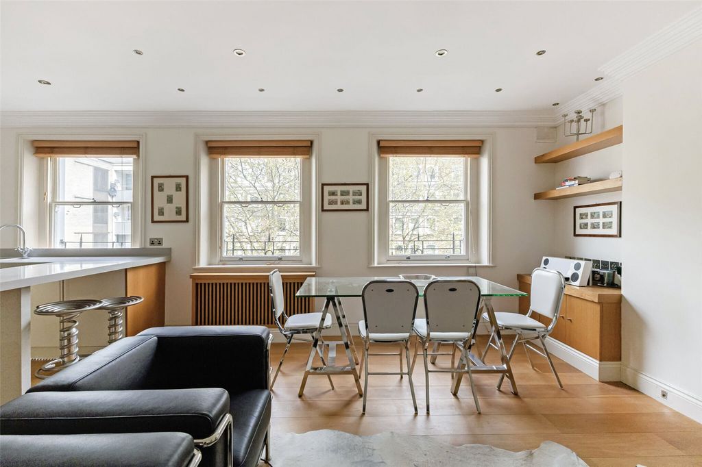 Property photo 3 of 8 Picture No. 09