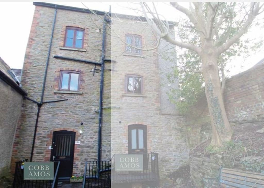 Property photo 1 of 6