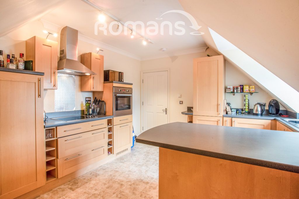 Property photo 2 of 10 934B61d5-B640-4A3c-9
