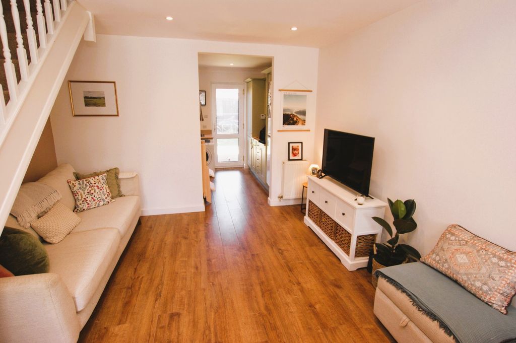 Property photo 2 of 13 Picture No. 02