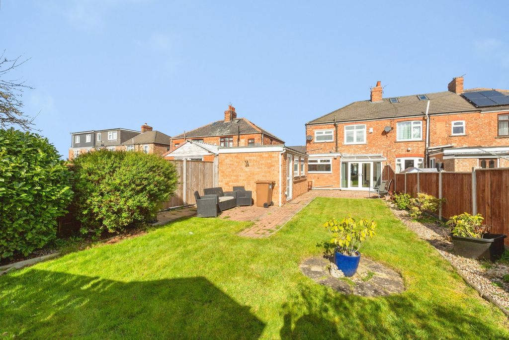 Property photo 3 of 24