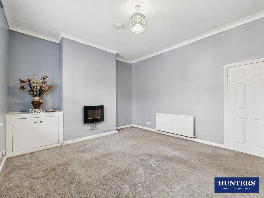 Property photo 3 of 15 Living Room