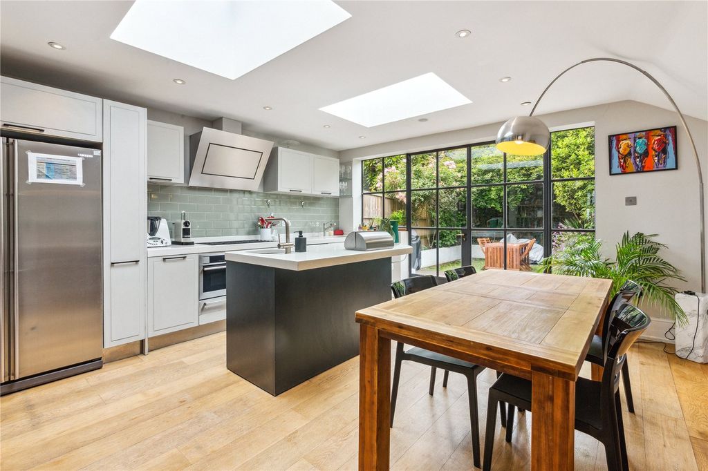 Property photo 1 of 14 Kitchen