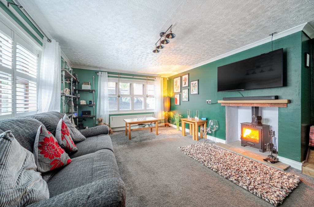 Property photo 2 of 25 1411289-10-698cc89F20Faf