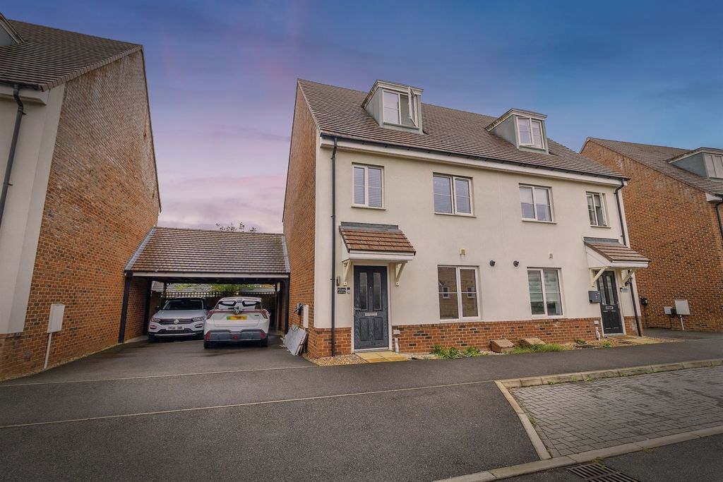 Property photo 1 of 21