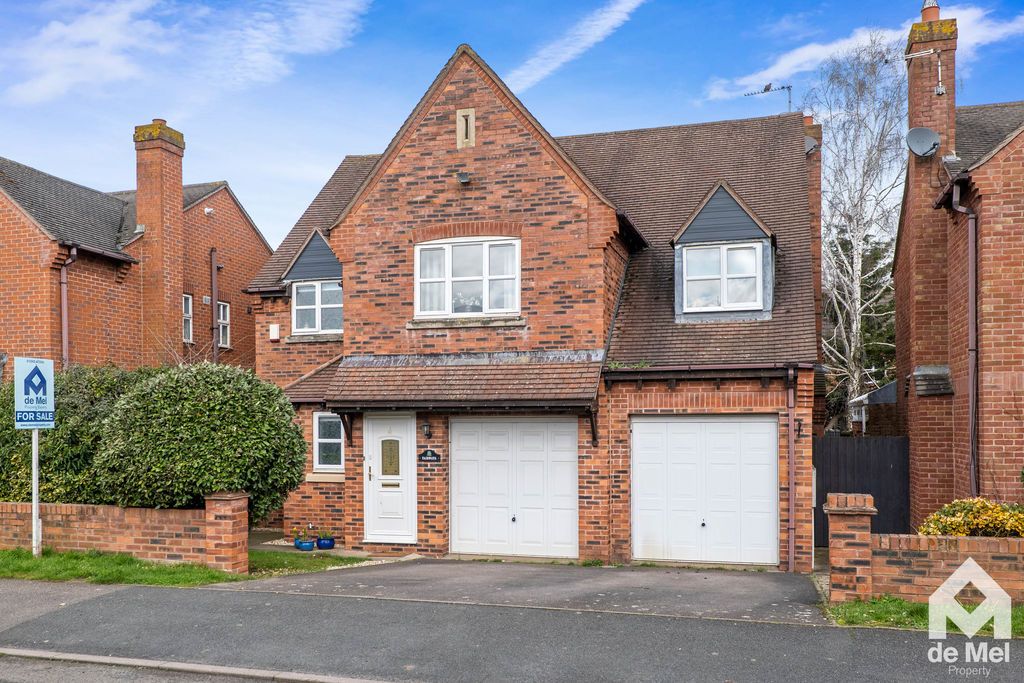 Property photo 1 of 17 Photo 17