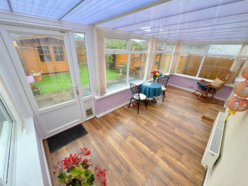 Property photo 3 of 35 Conservatory