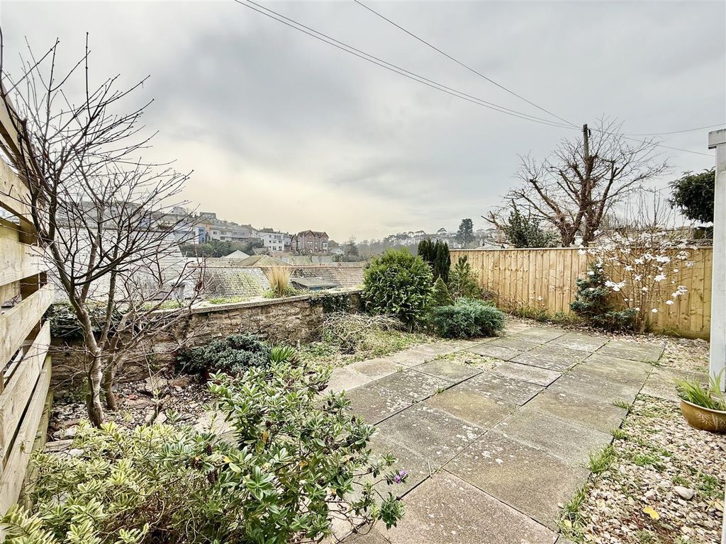 Property photo 3 of 15 Private Garden.Jpeg