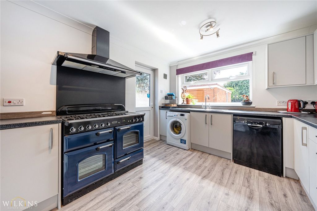 Property photo 2 of 36 Picture No. 08