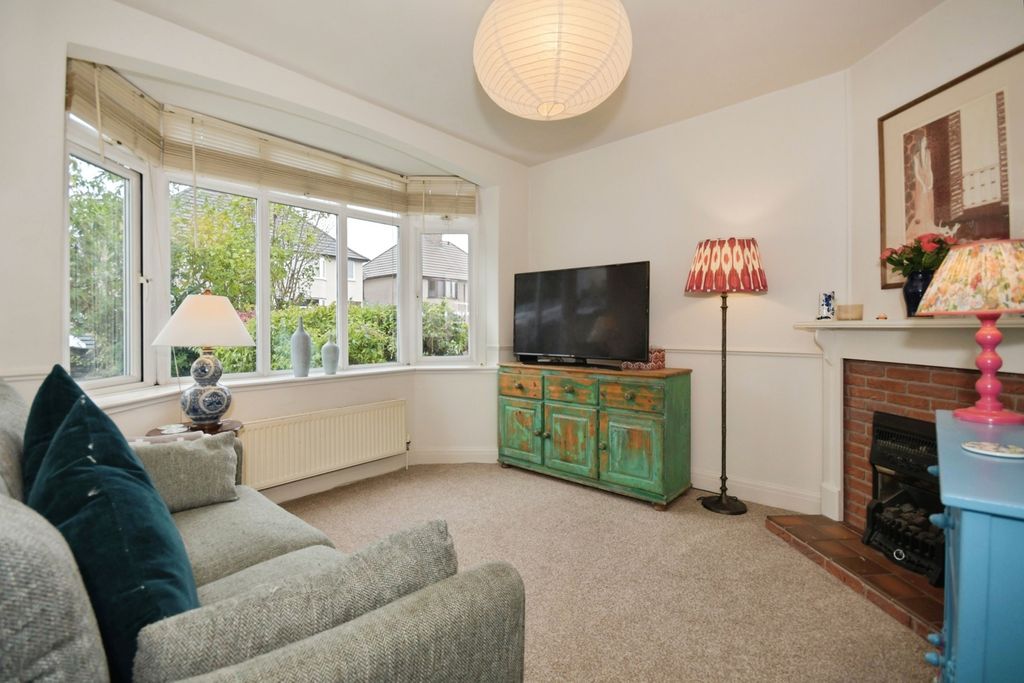 Property photo 3 of 16 Photo