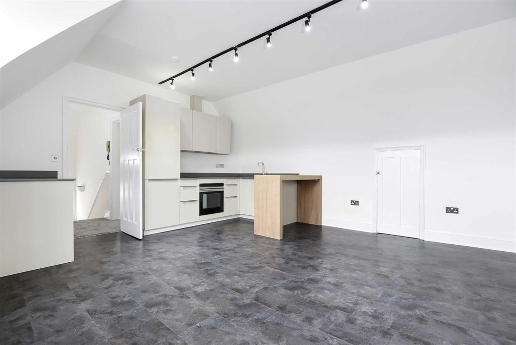 Property photo 1 of 7 18195211 (1).Jpg