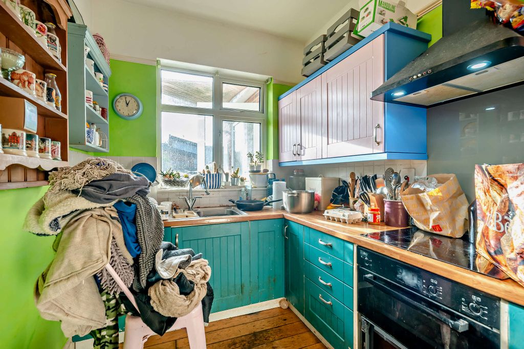 Property photo 3 of 21