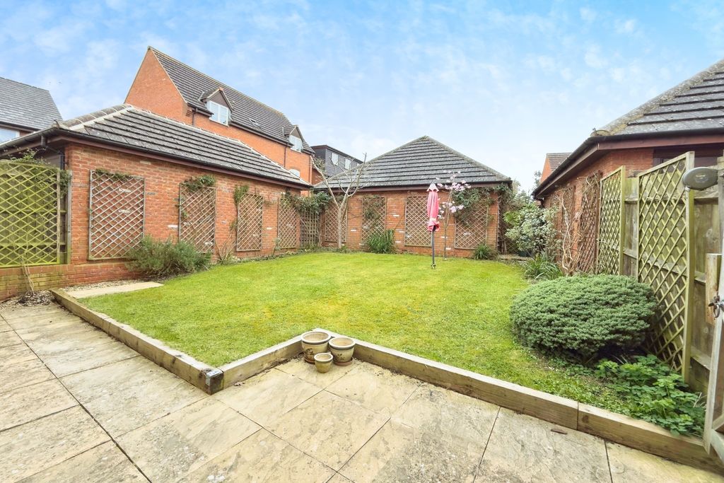 Property photo 2 of 19