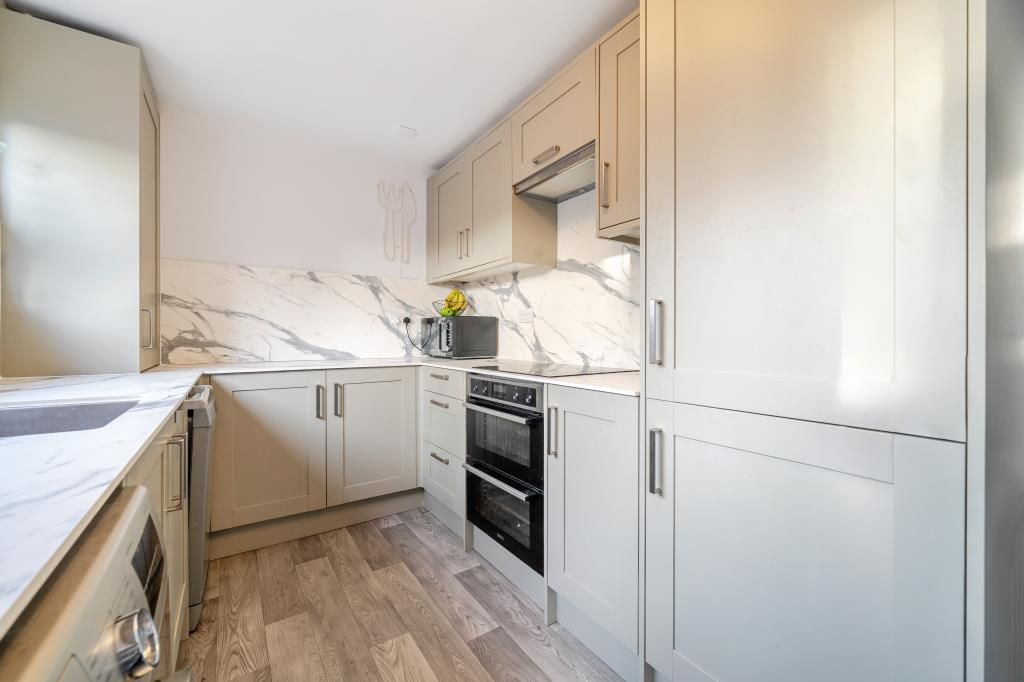 Property photo 2 of 20 Kitchen