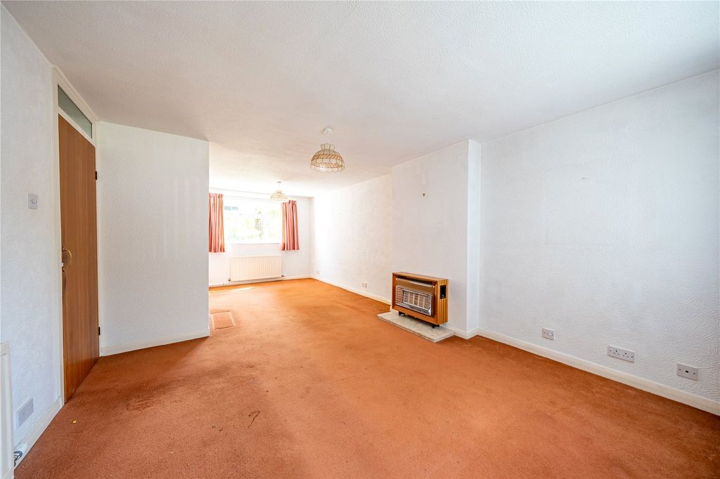 Property photo 2 of 19 Picture No. 18