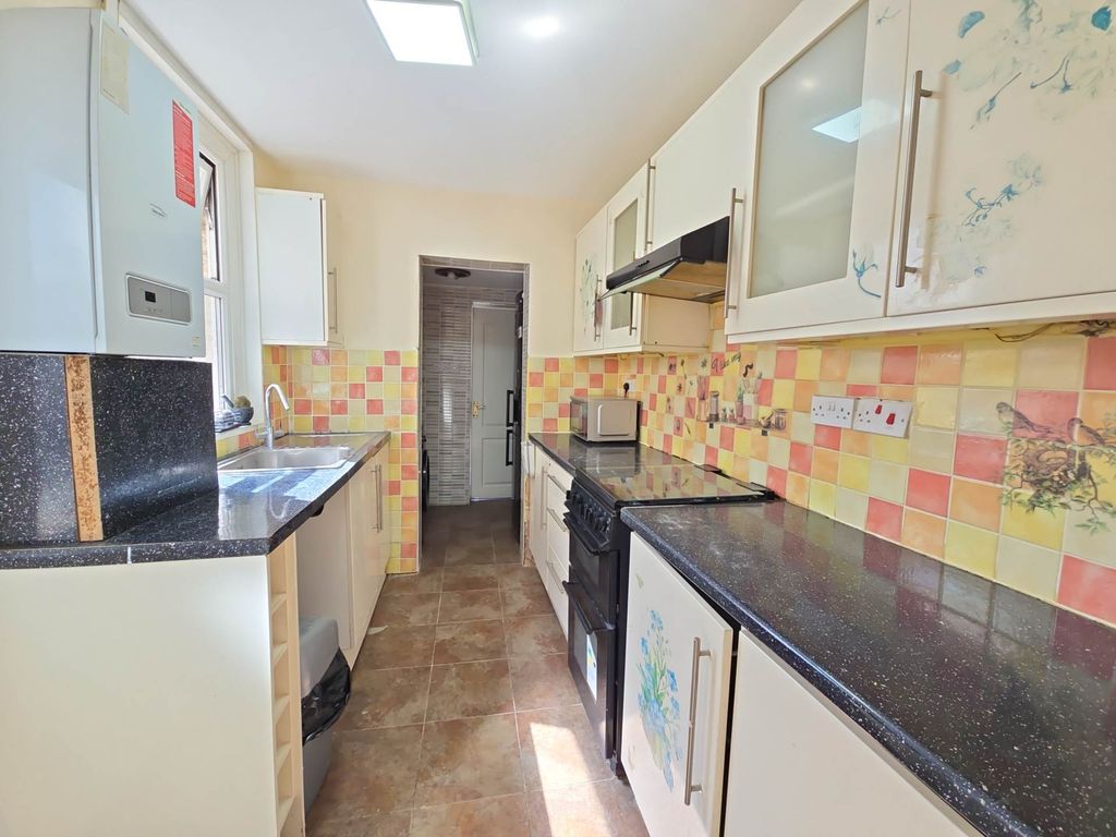 Property photo 2 of 9