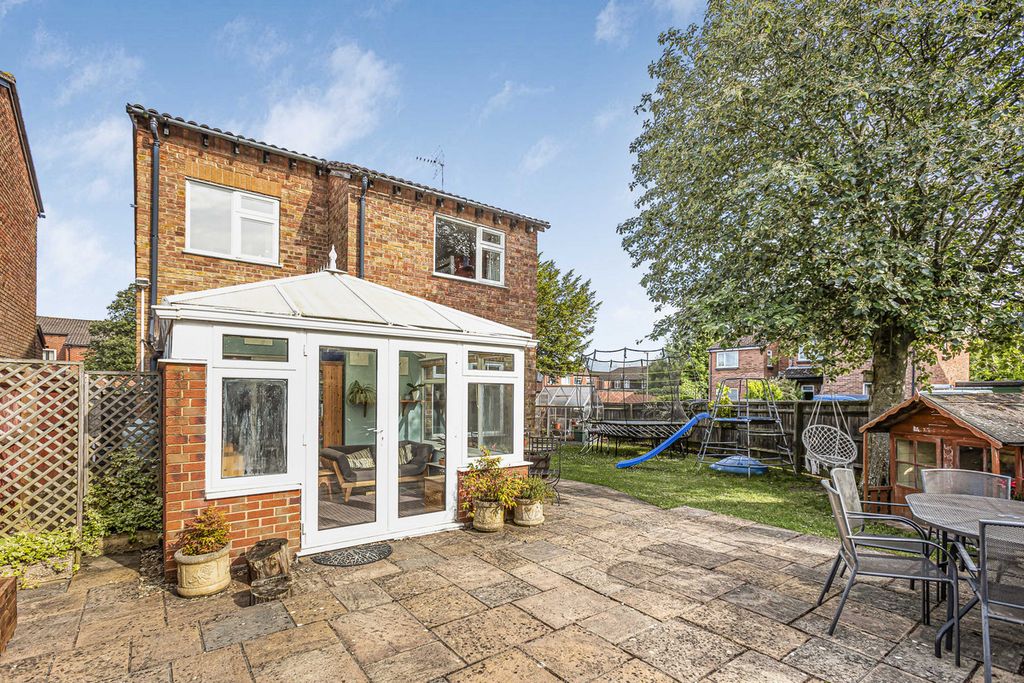 Property photo 2 of 19