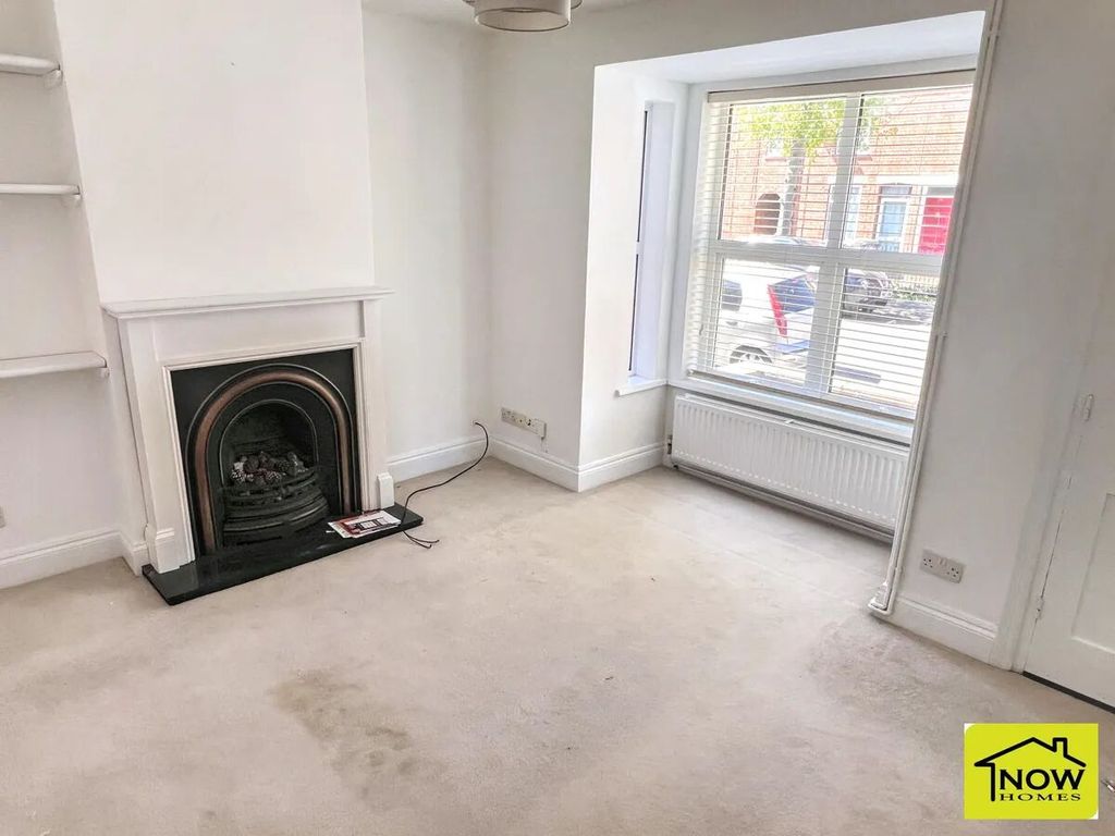 Property photo 2 of 3 Picture 2