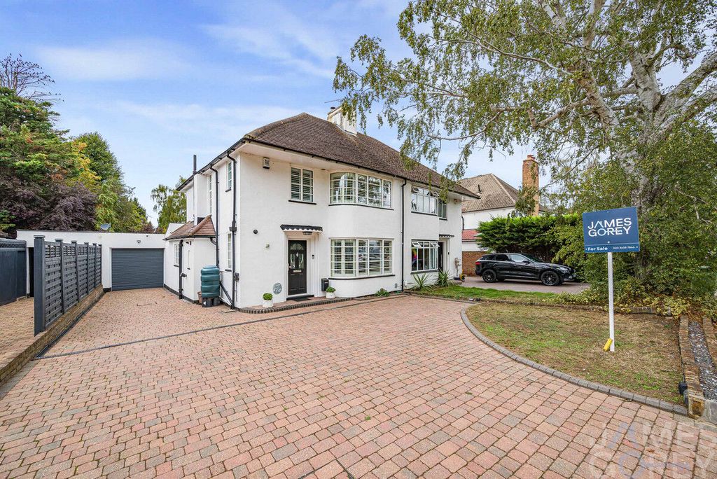 Property photo 1 of 24