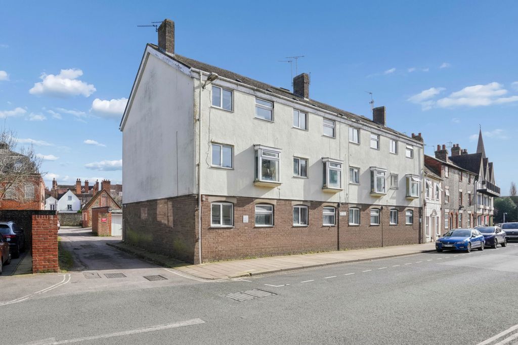 Property photo 1 of 6