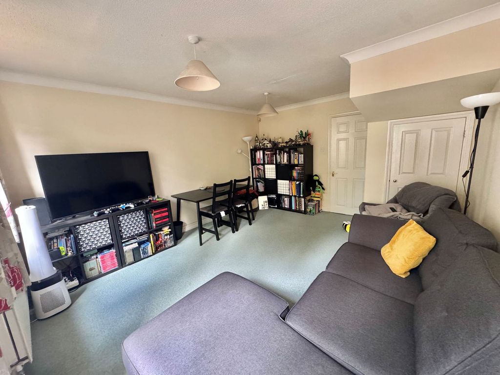 Property photo 3 of 14