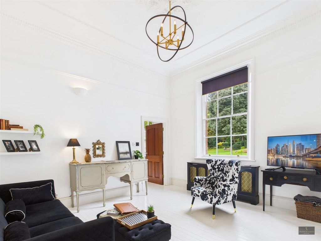 Property photo 3 of 19 Cam02887G0-Pr0546-Still013Dp.Jpg