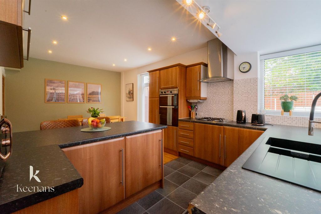 Property photo 3 of 24 3.Jpg