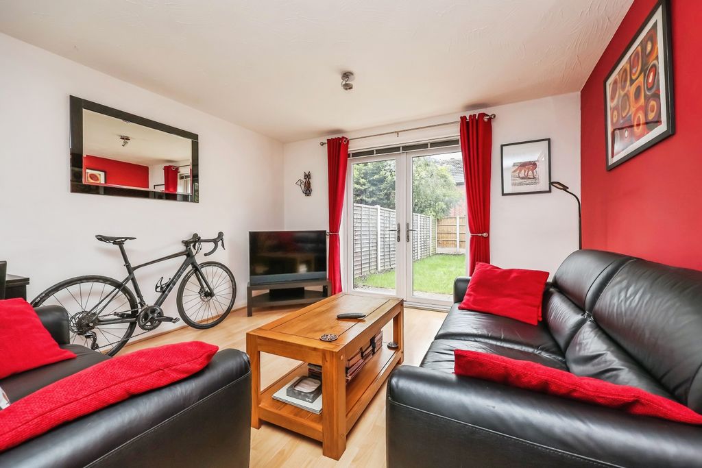 Property photo 3 of 16 Living Room