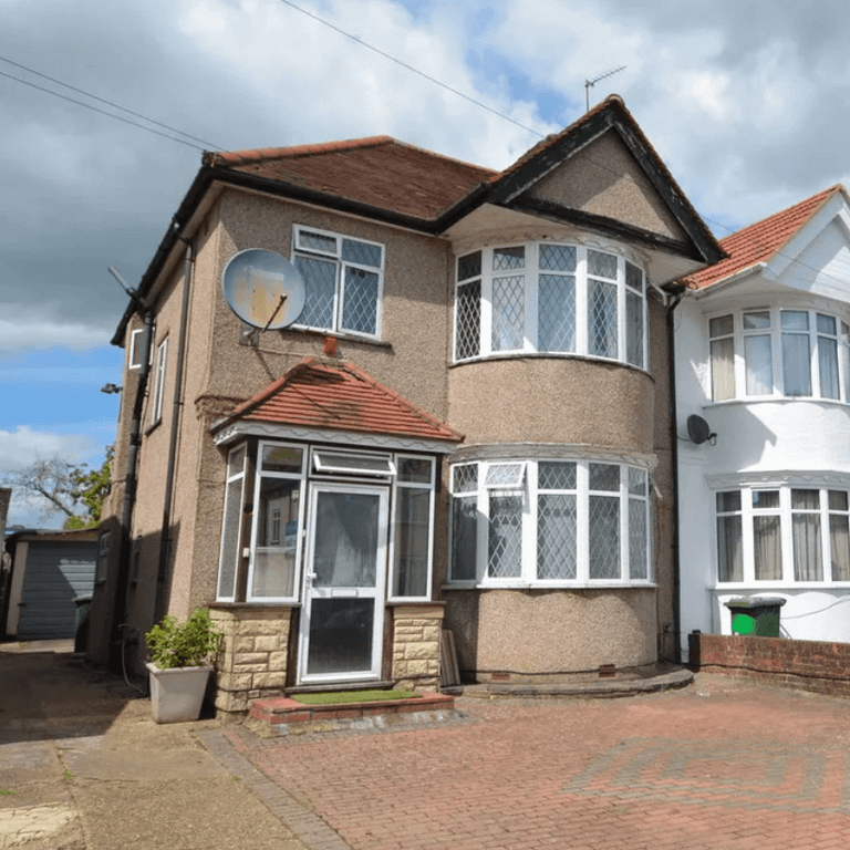 Property photo 1 of 7 Room Is Available To Rent In A Friendly Shared House In Kenton.