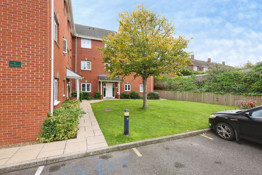Property photo 2 of 15 Pbox-Img.Jpg