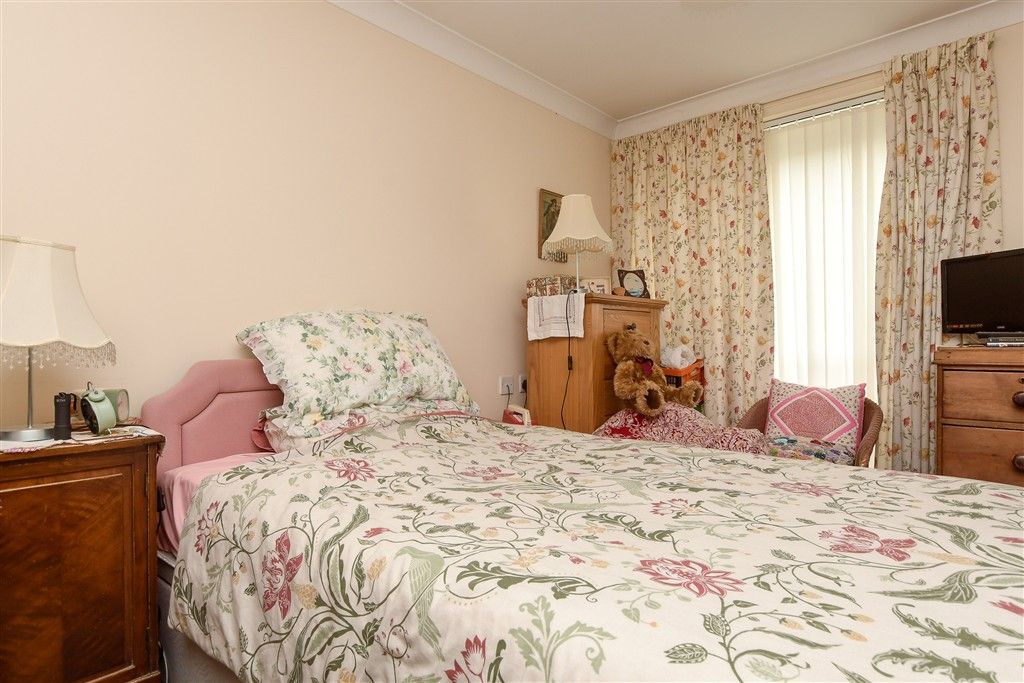 Property photo 3 of 14 Bedroom