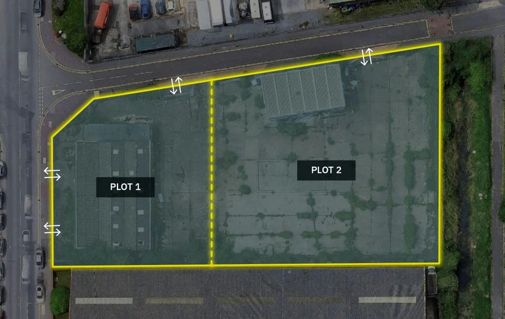 Property photo 2 of 5 Thames Rd 02.Jpg