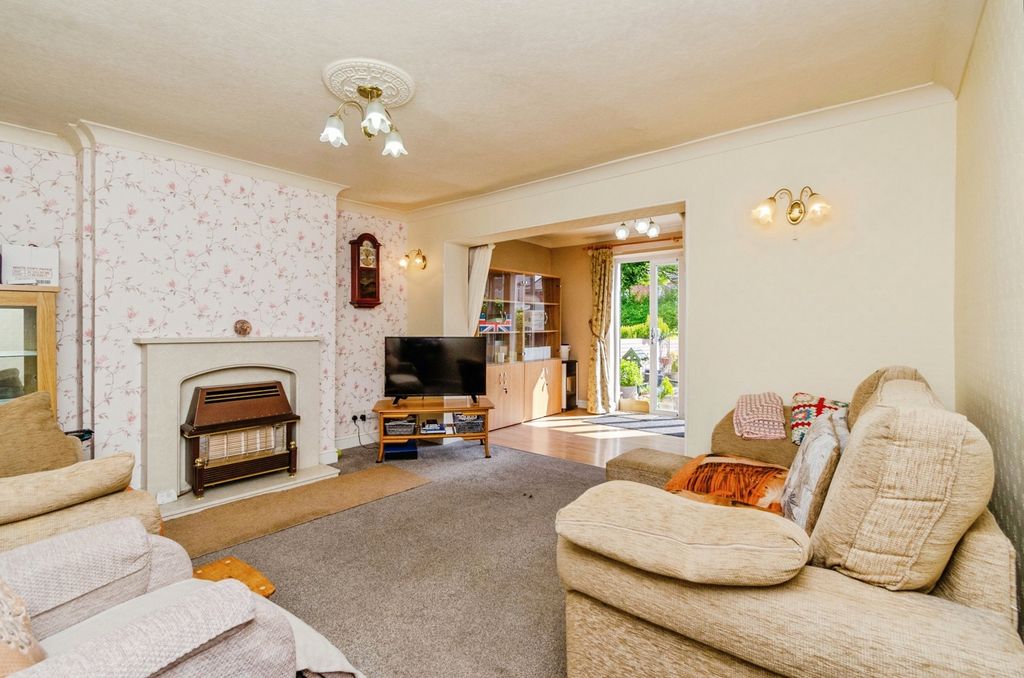 Property photo 2 of 20 Pbox-Img.Jpg