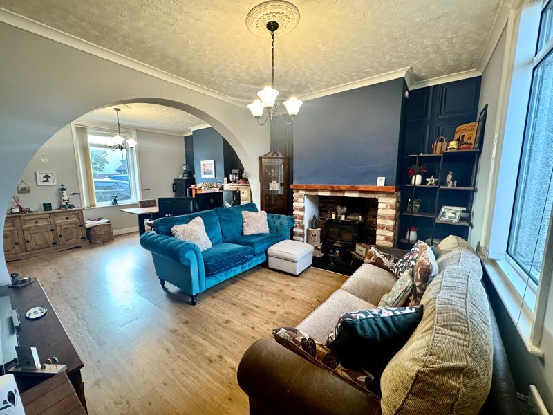 Property photo 3 of 15 Photo 12