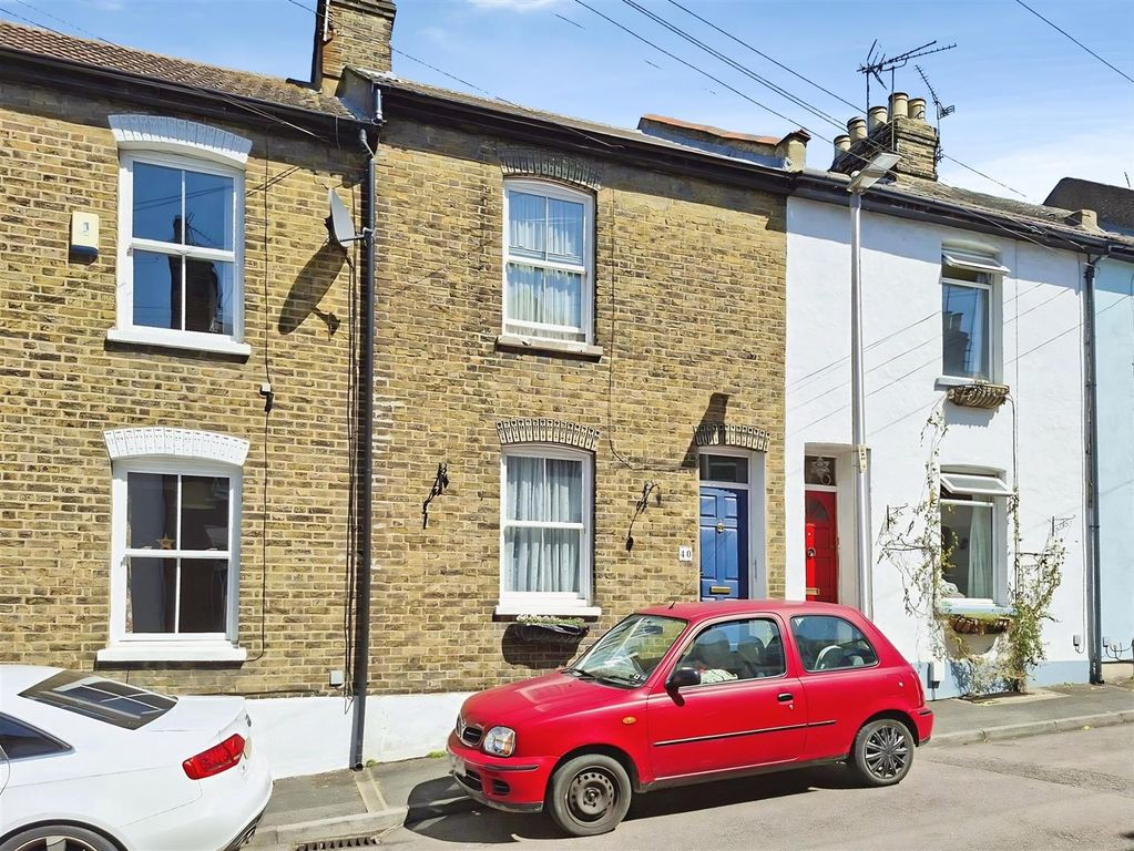 Property photo 1 of 16 Baker Street