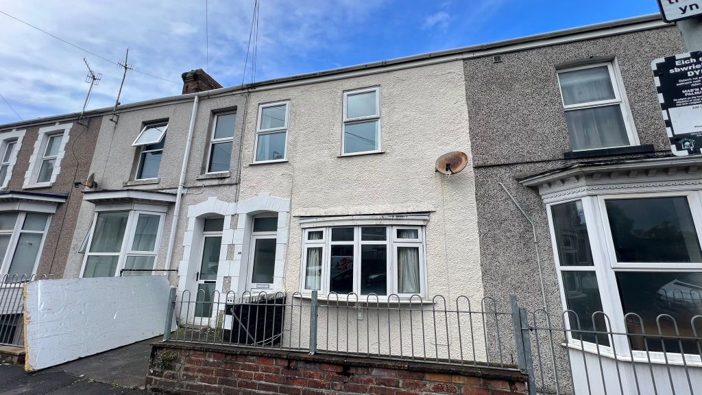 Property photo 1 of 11
