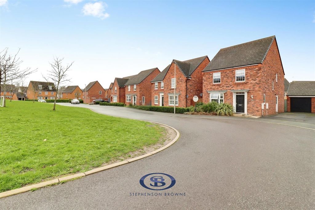 Property photo 1 of 30