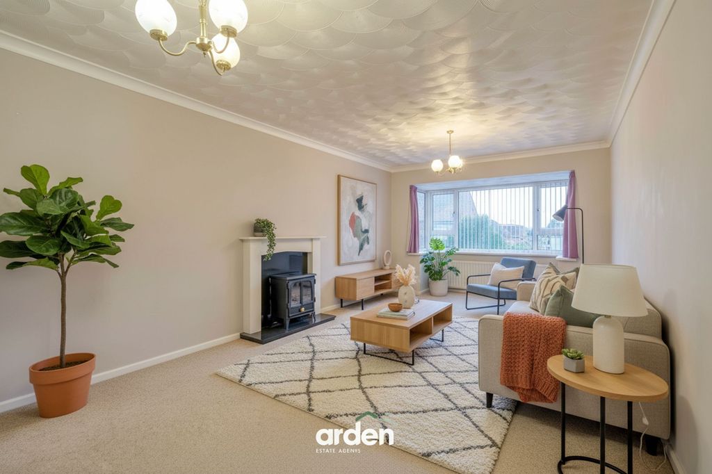 Property photo 3 of 13