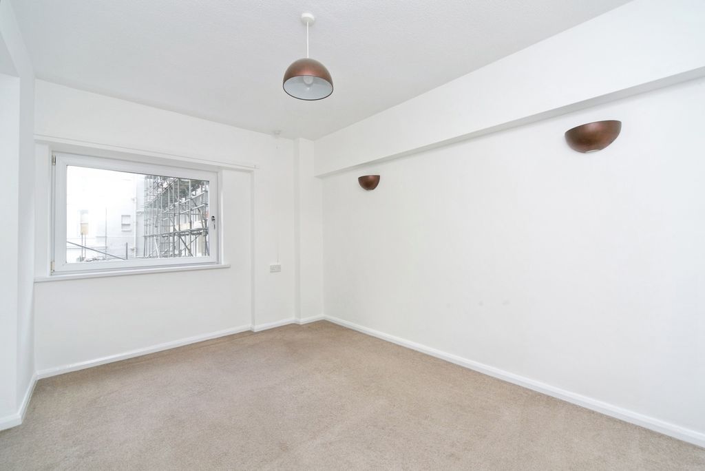 Additional image 8 of 3 bed flat for saleGarth Court, Abbey Road, Llandudno, Conwy LL30