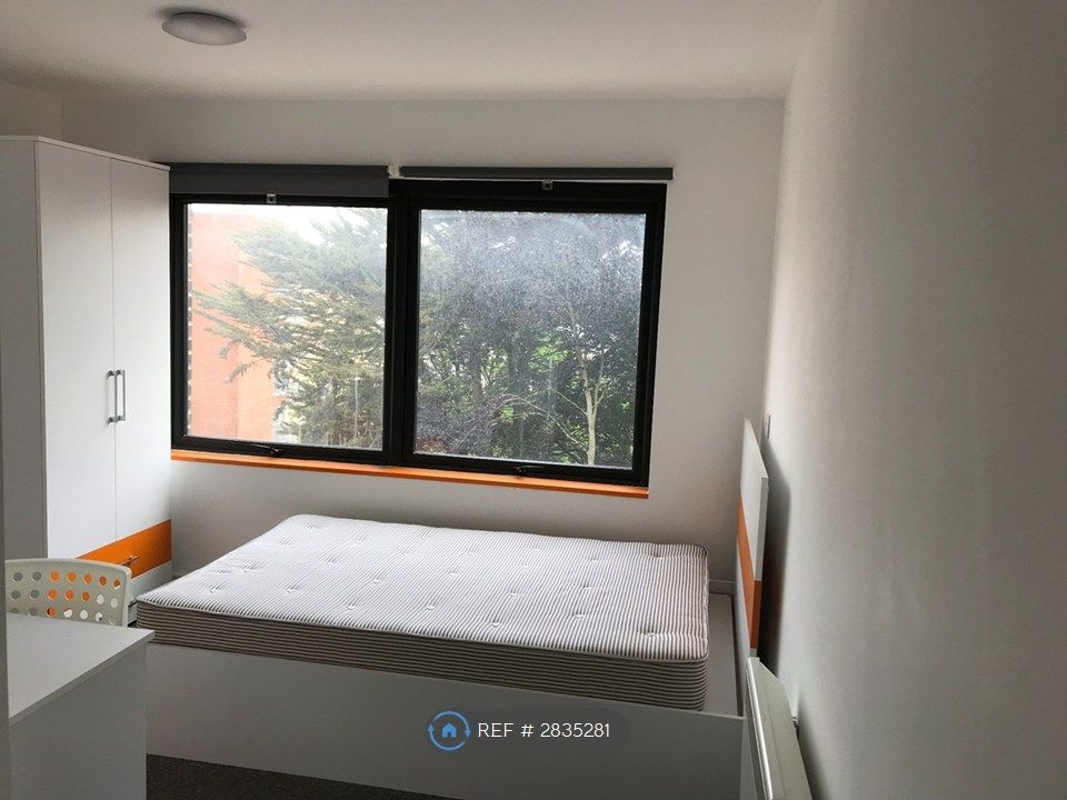 Property photo 1 of 3