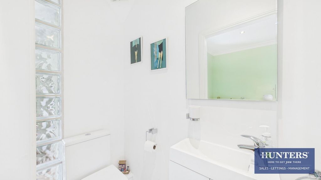 Additional image 16 of 3 bed flat for saleRavine Court, Roker Terrace, Roker, Sunderland SR6
