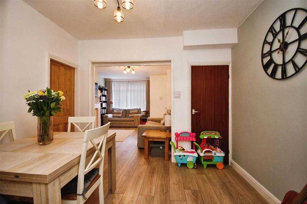 Property photo 2 of 14 Open Plan Lounge / Dining Room