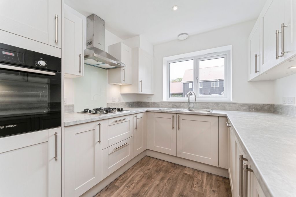 Property photo 2 of 23 Pbox-Img.Jpg