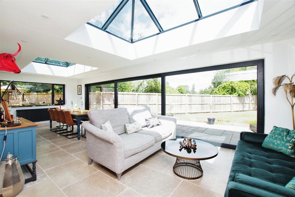 Property photo 3 of 23 Open Plan Living & Dining