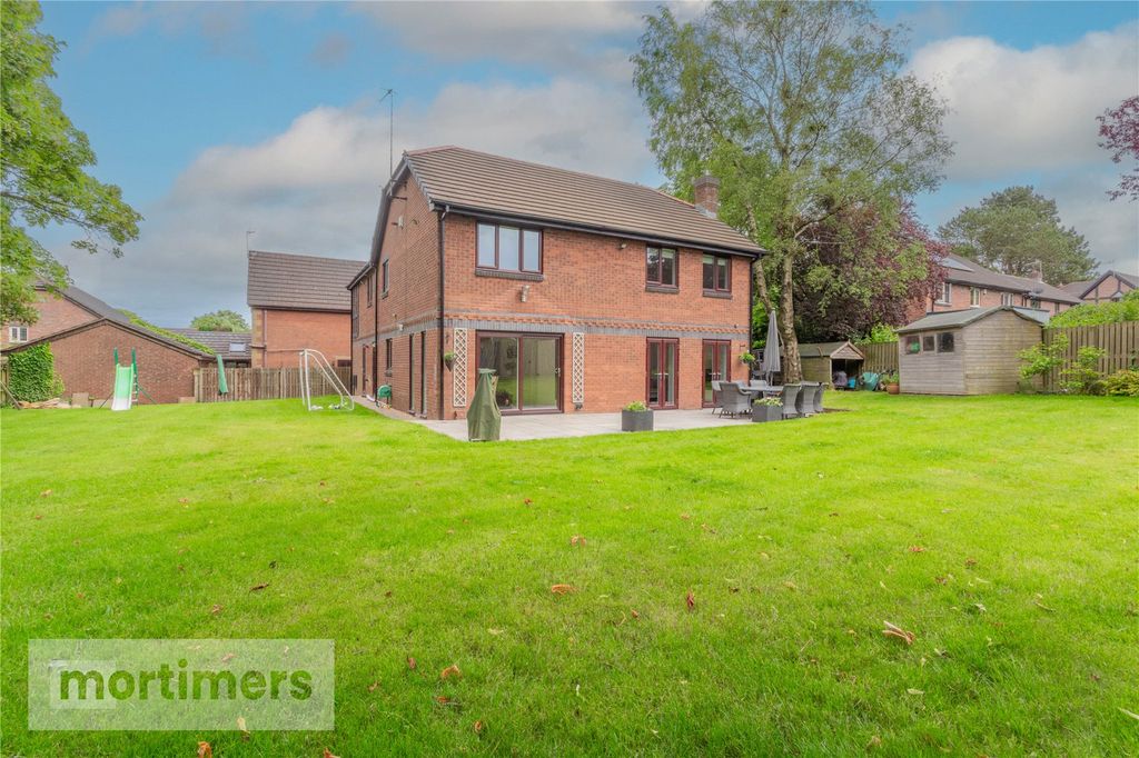 Property photo 1 of 36 Garden